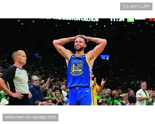 勇士止跌反弹！一波流按灭太阳，库里便装胜过千军万马，勇士选择库里